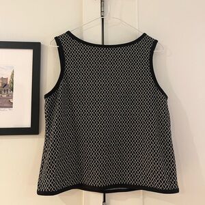 Black and White Geometric Women's Top